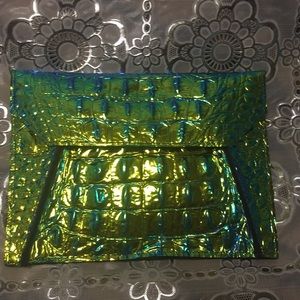 Clutch funky style no tear there is wear